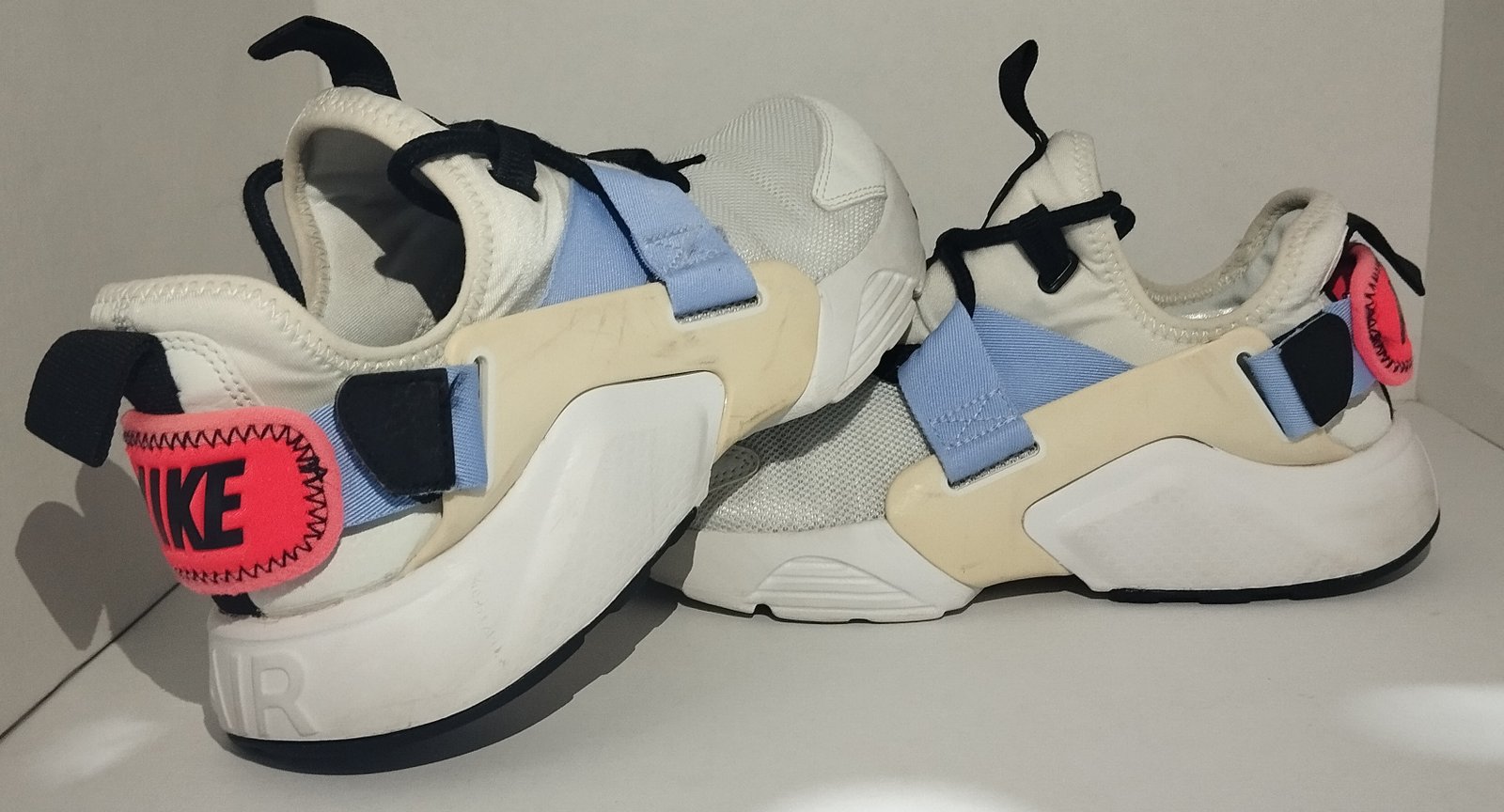 NIKE AIR