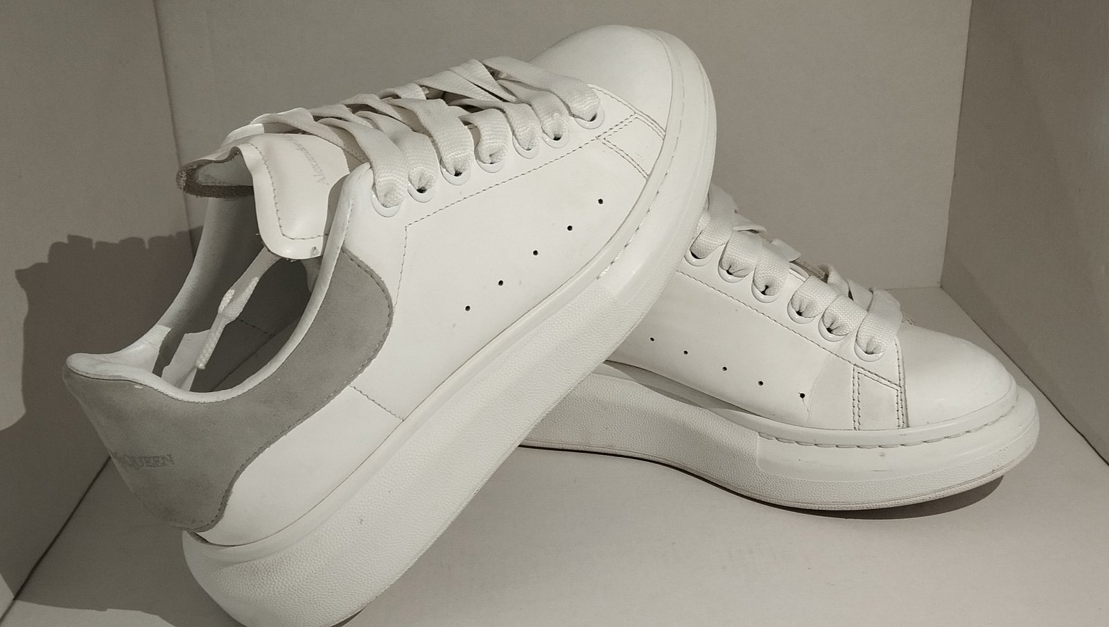 ALEXANDER MCQUEEN