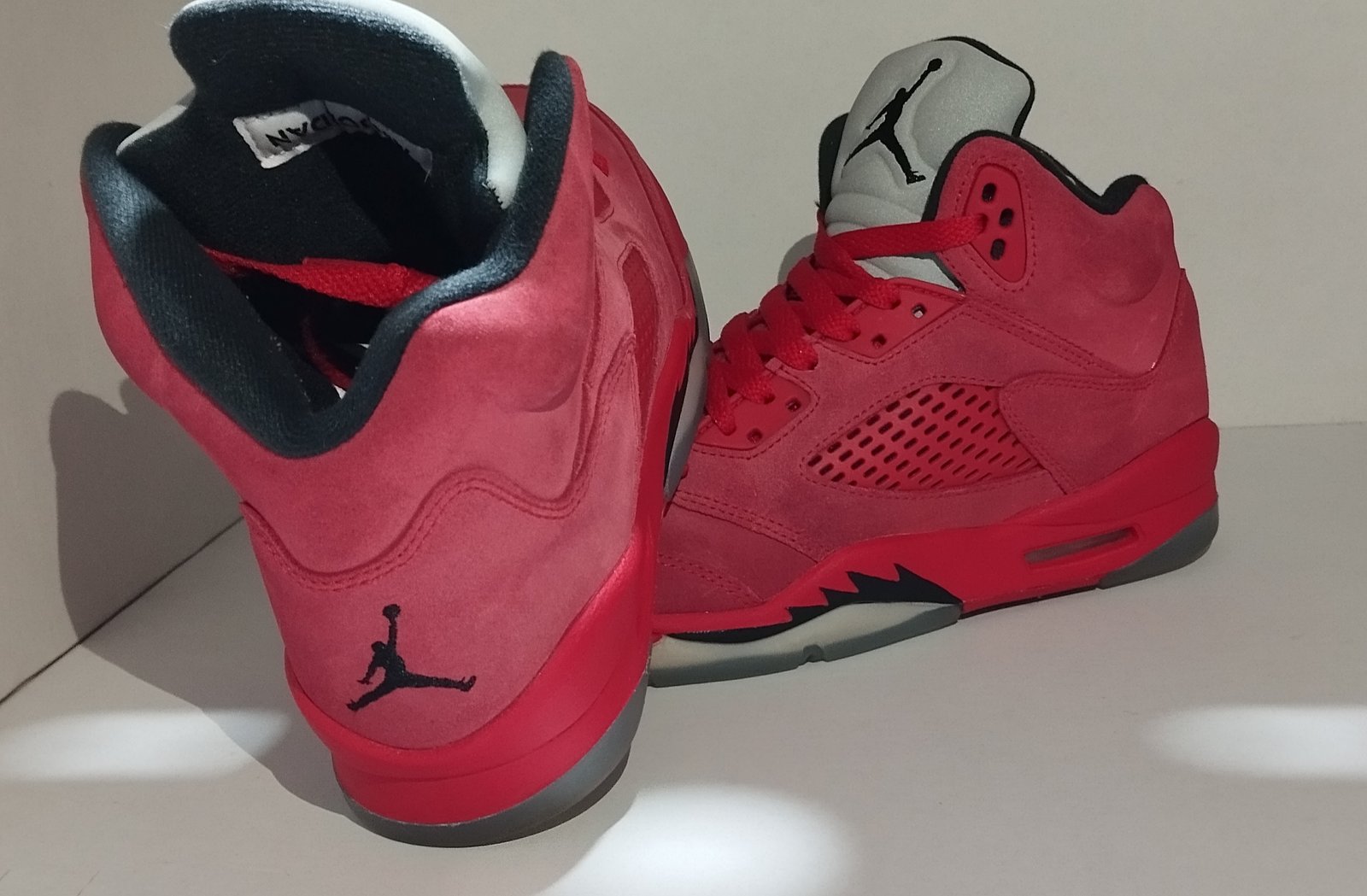 AIR JORDAN