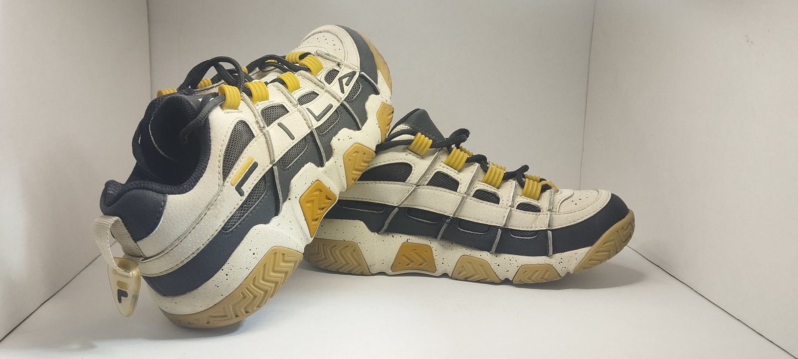 FILA
