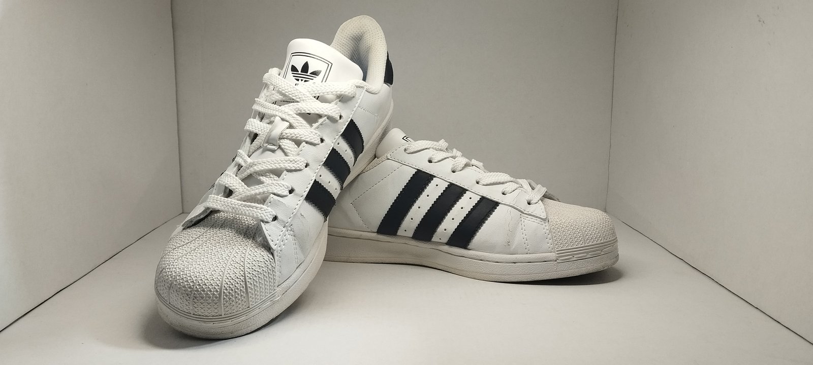 ADIDAS SUPERSTAR